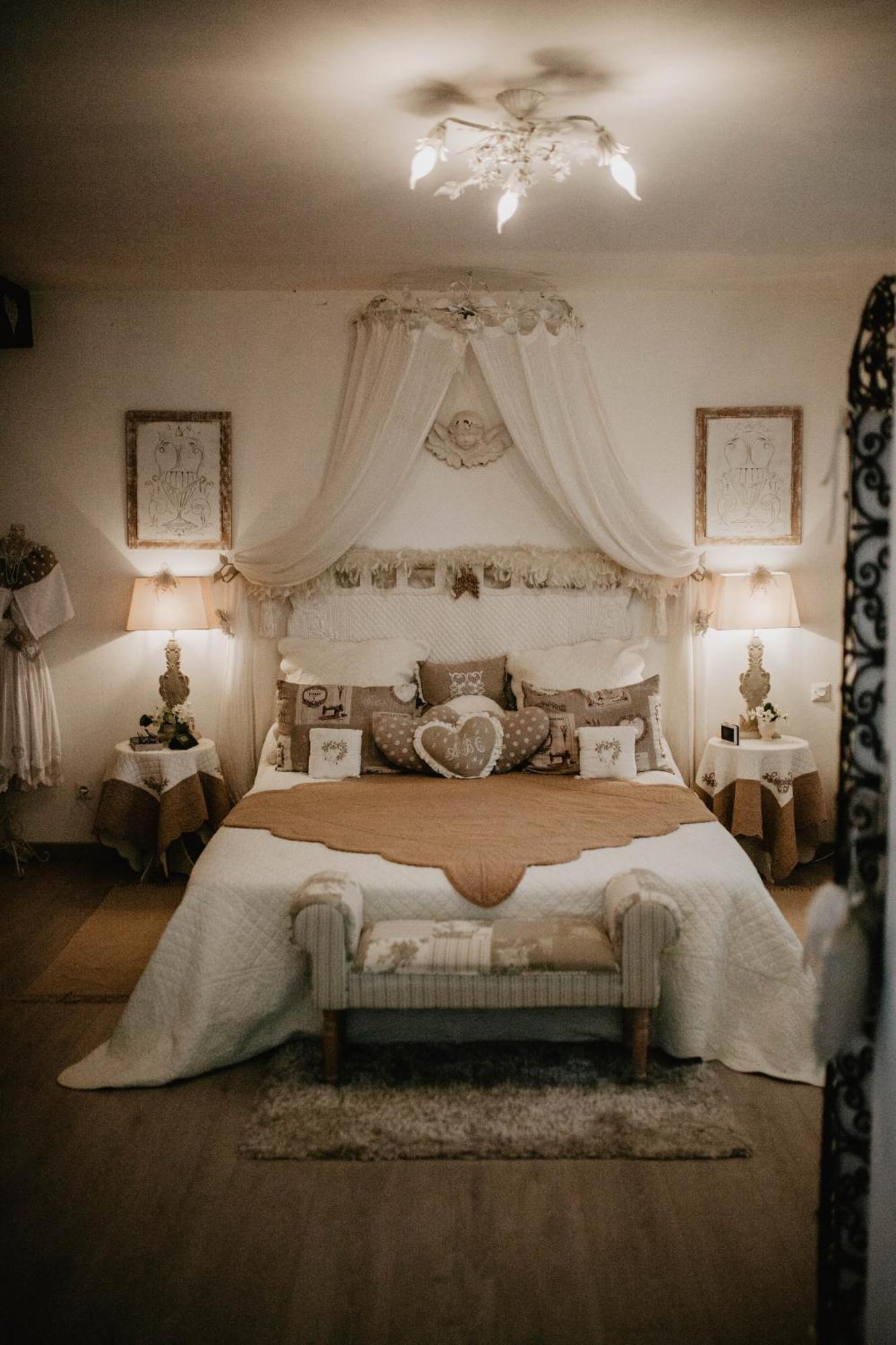 Chez Geraldine Bed & Breakfast Montels  Bagian luar foto